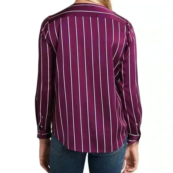 Vince Camuto Long Sleeve Top - Picture 2 of 6
